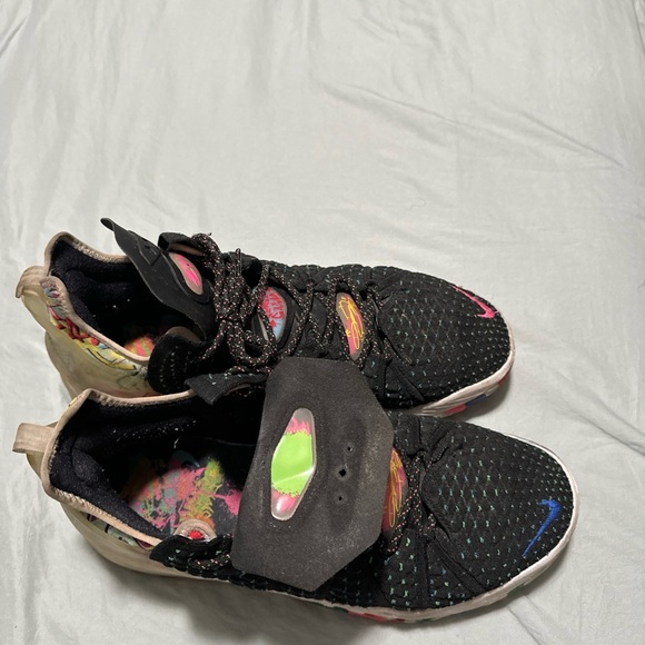 Nike shoes lot. All size 13 in mens. Beaters - Picture 6 of 13